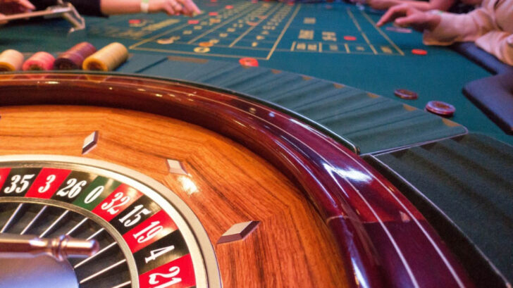 Online Live Roulette Types explained, how to play live dealer roulette games online