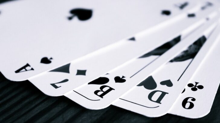 two-handed spades
