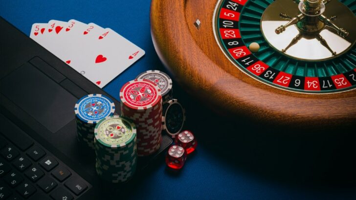 best time to play online casino games